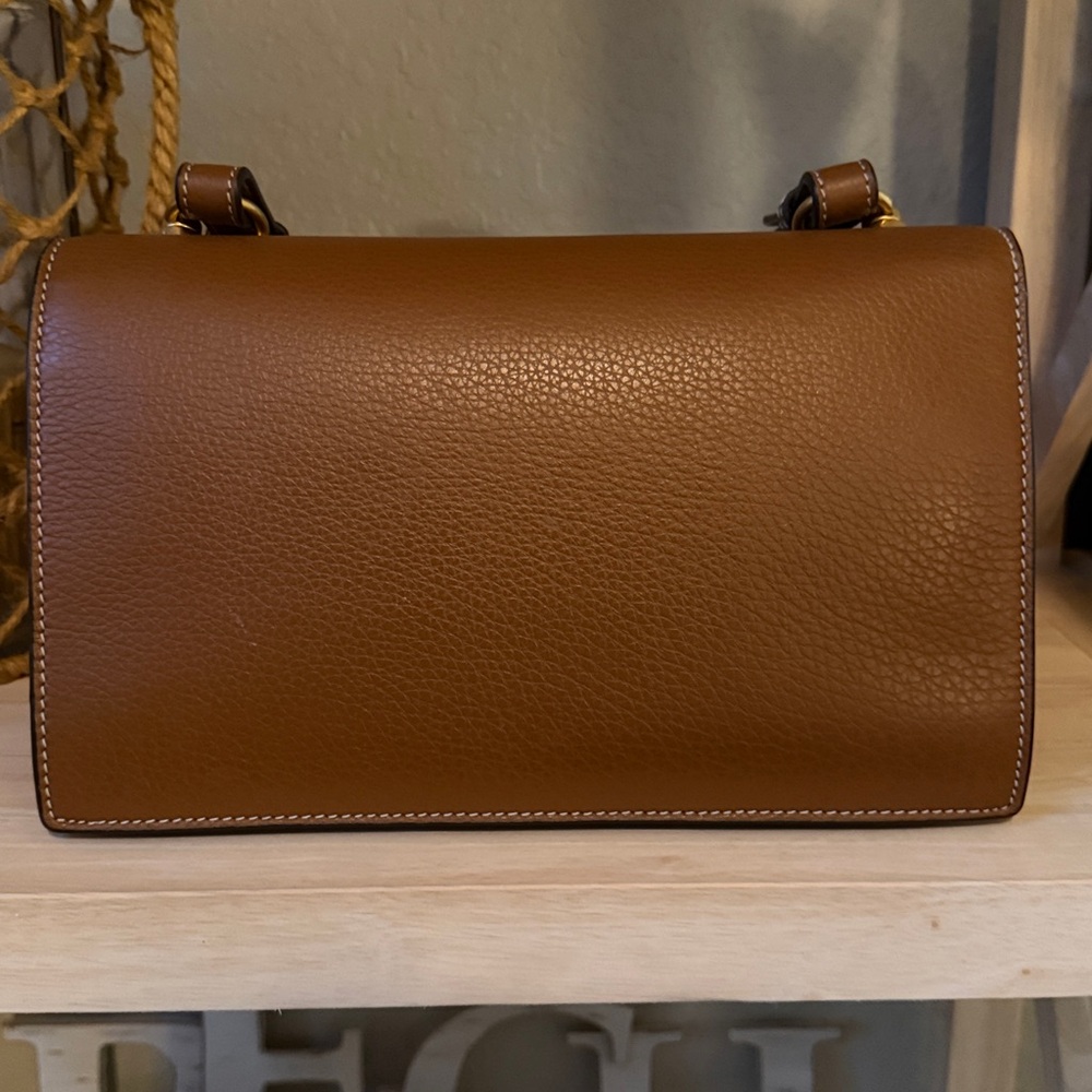 Tory Burch Miller Shoulder Bag Light Umber Brown Gold Logo Like New w/ Tag - Picture 4 of 9